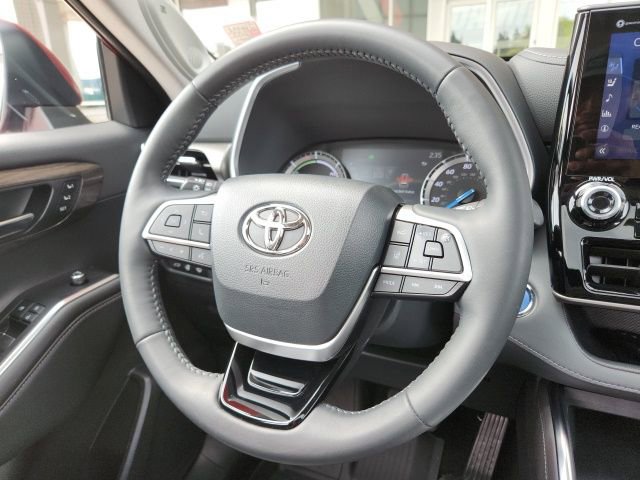 Used 2022 Toyota Highlander Limited AWD/4WD image 21