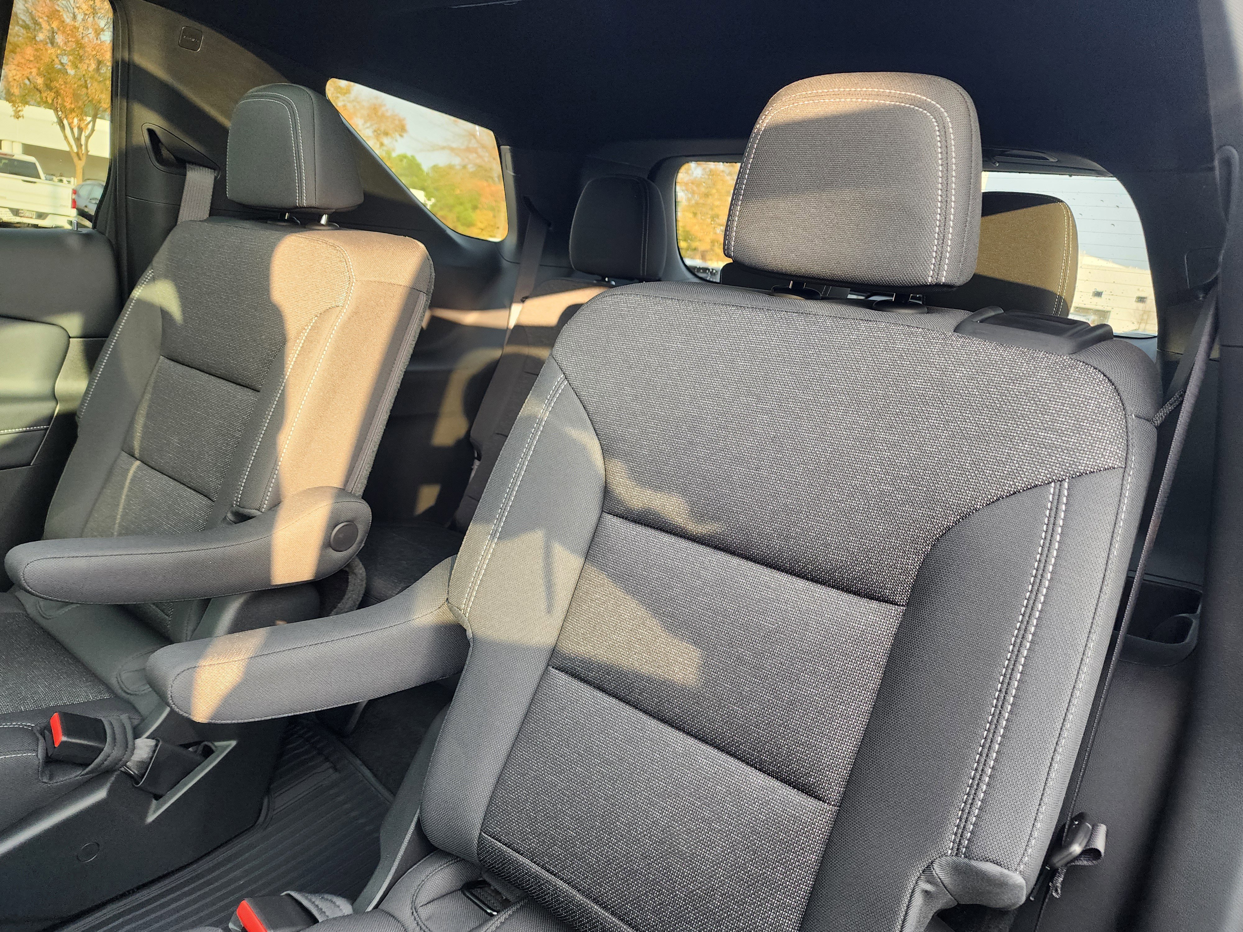 New 2026 Chevrolet Traverse LT image 13