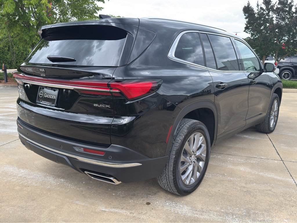 Used 2026 Buick Enclave Preferred FWD image 3