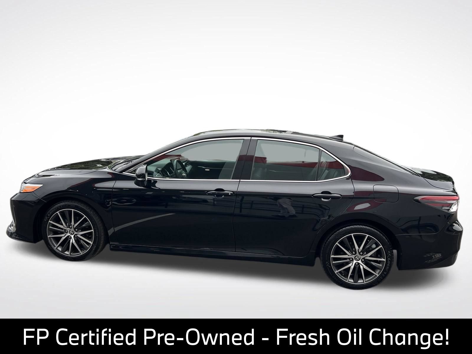 Used 2021 Toyota Camry XLE FWD image 4
