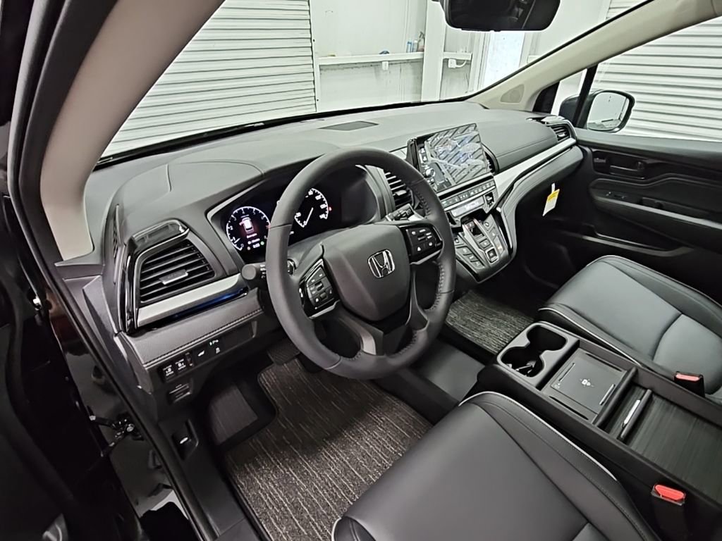 New 2026 Honda Odyssey Touring image 11
