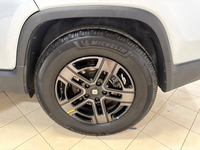 Used 2023 Rivian R1T Adventure Dual AWD/4WD image 27