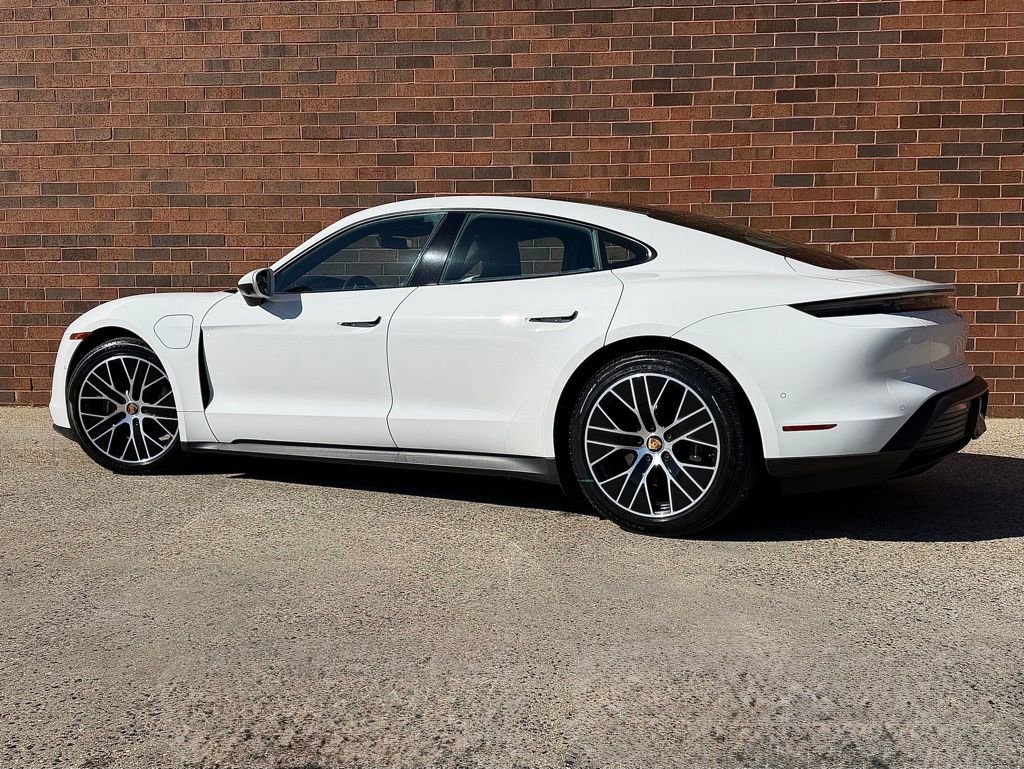 Certified 2024 Porsche Taycan image 3