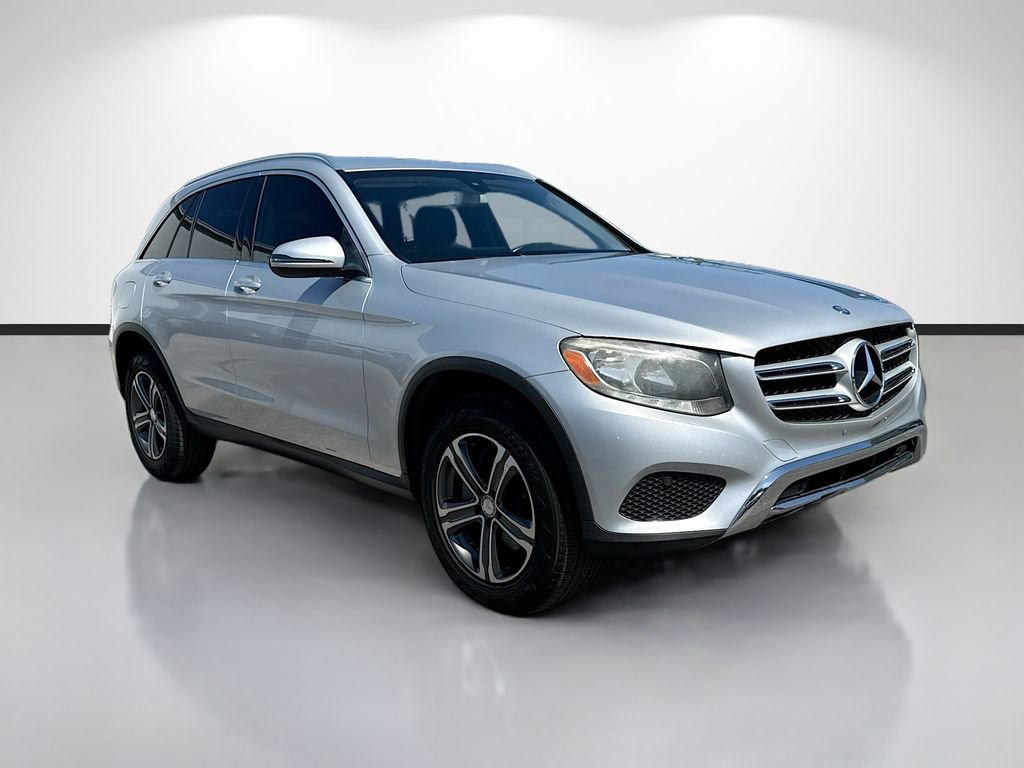 Used 2017 Mercedes-Benz GLC 300 image 1