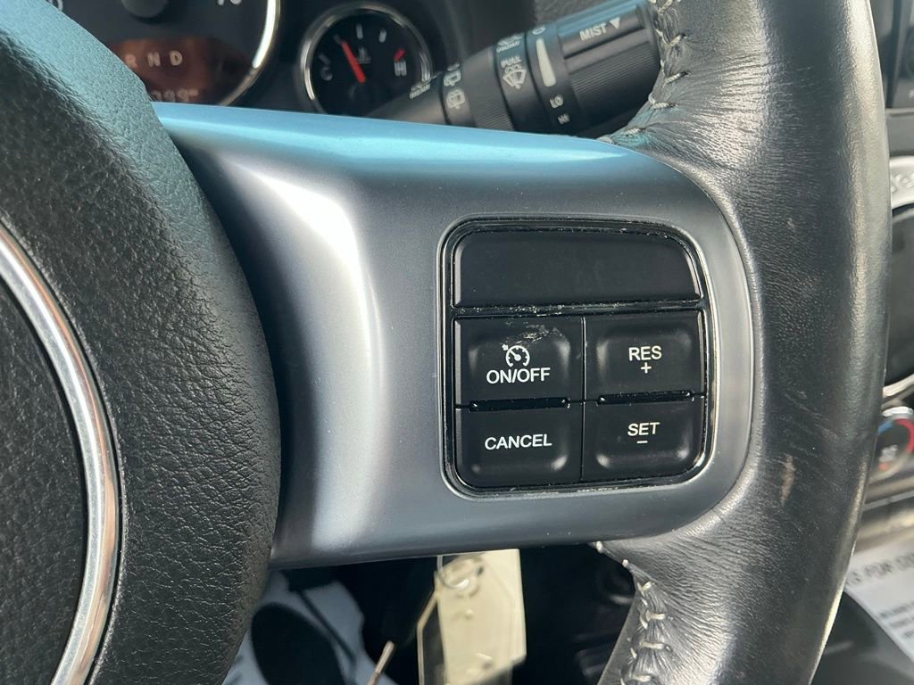 Used 2016 Jeep Wrangler Unlimited Rubicon AWD/4WD image 34