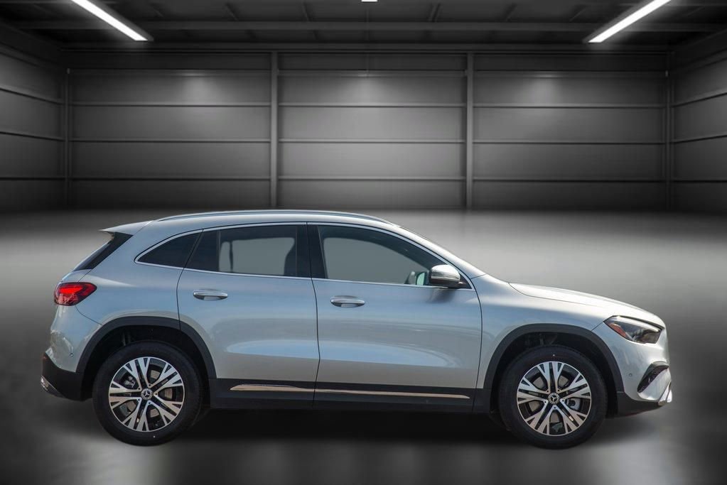 Certified 2025 Mercedes-Benz GLA 250 4MATIC image 8