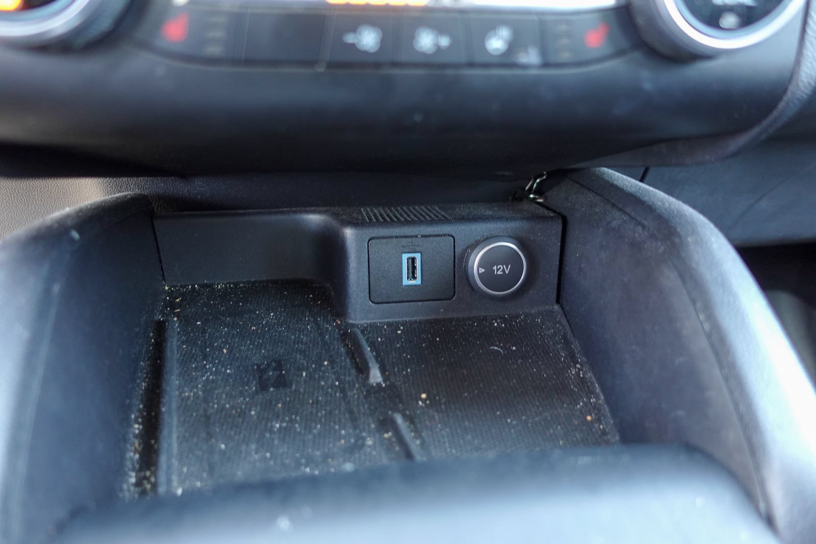 Used 2020 Ford Escape Titanium AWD/4WD image 23