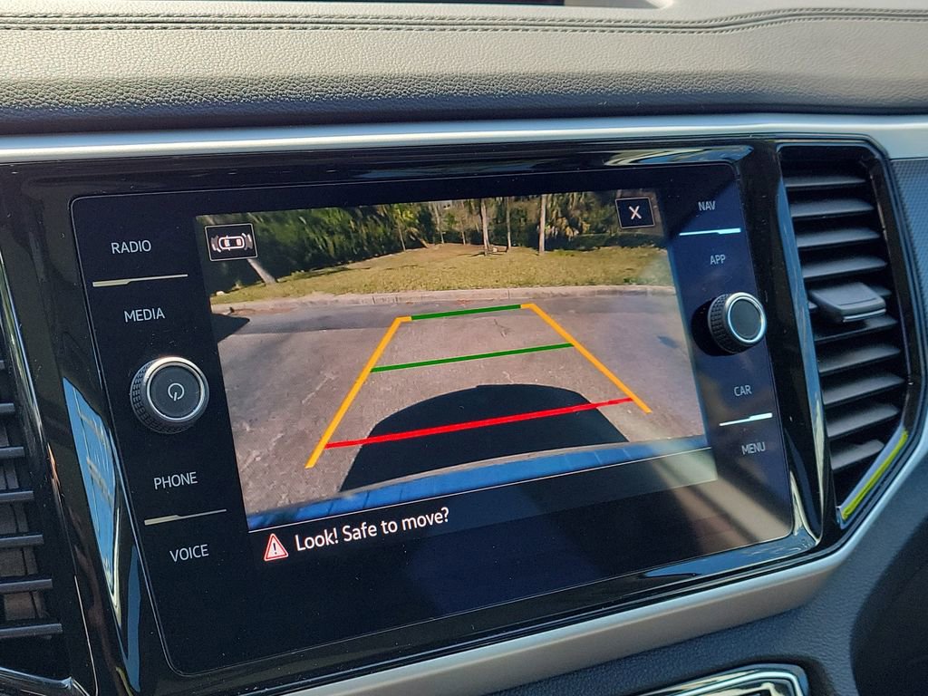 Used 2023 Volkswagen Atlas SEL R-Line image 24