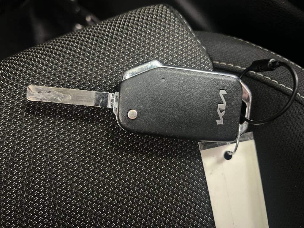 Used 2024 Kia Forte LXS FWD image 31