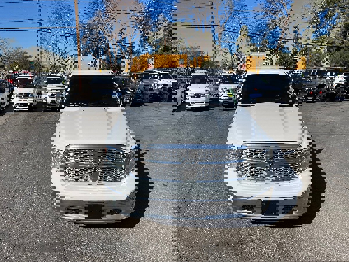 Used 2017 RAM 1500 Laramie RWD image 46