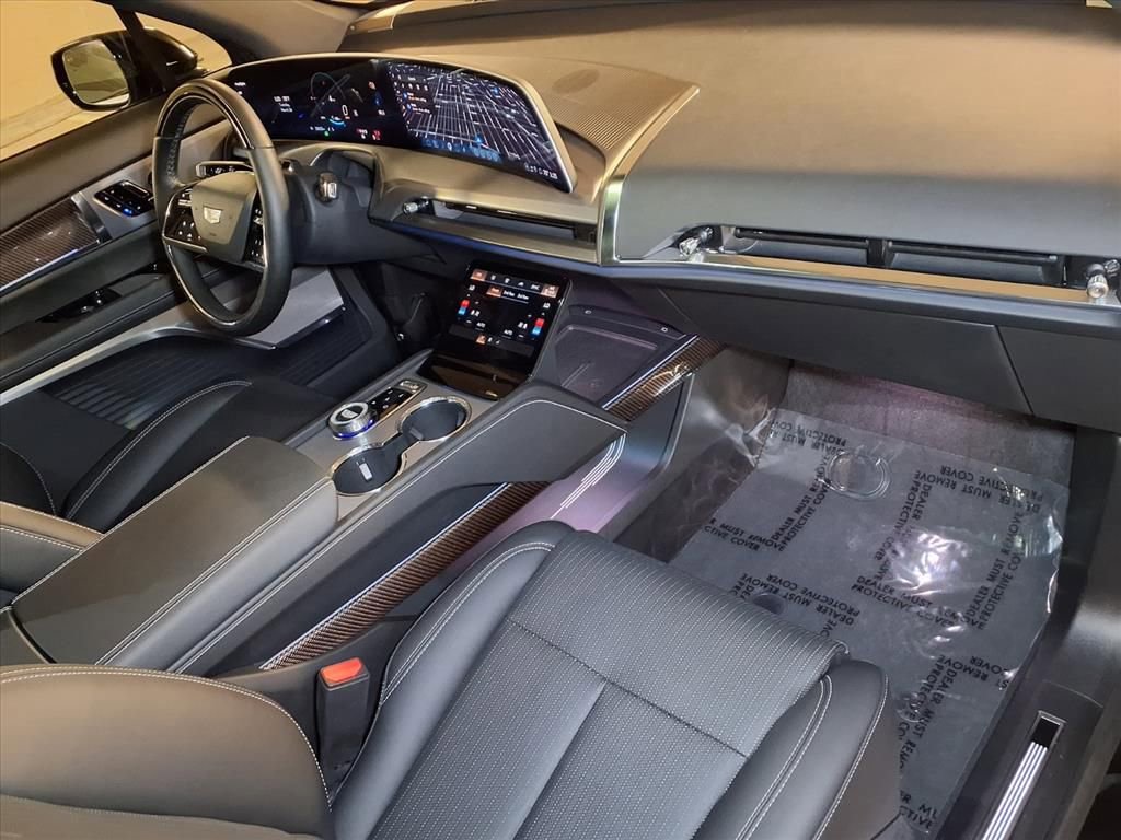 Used 2026 Cadillac Vistiq Sport image 25