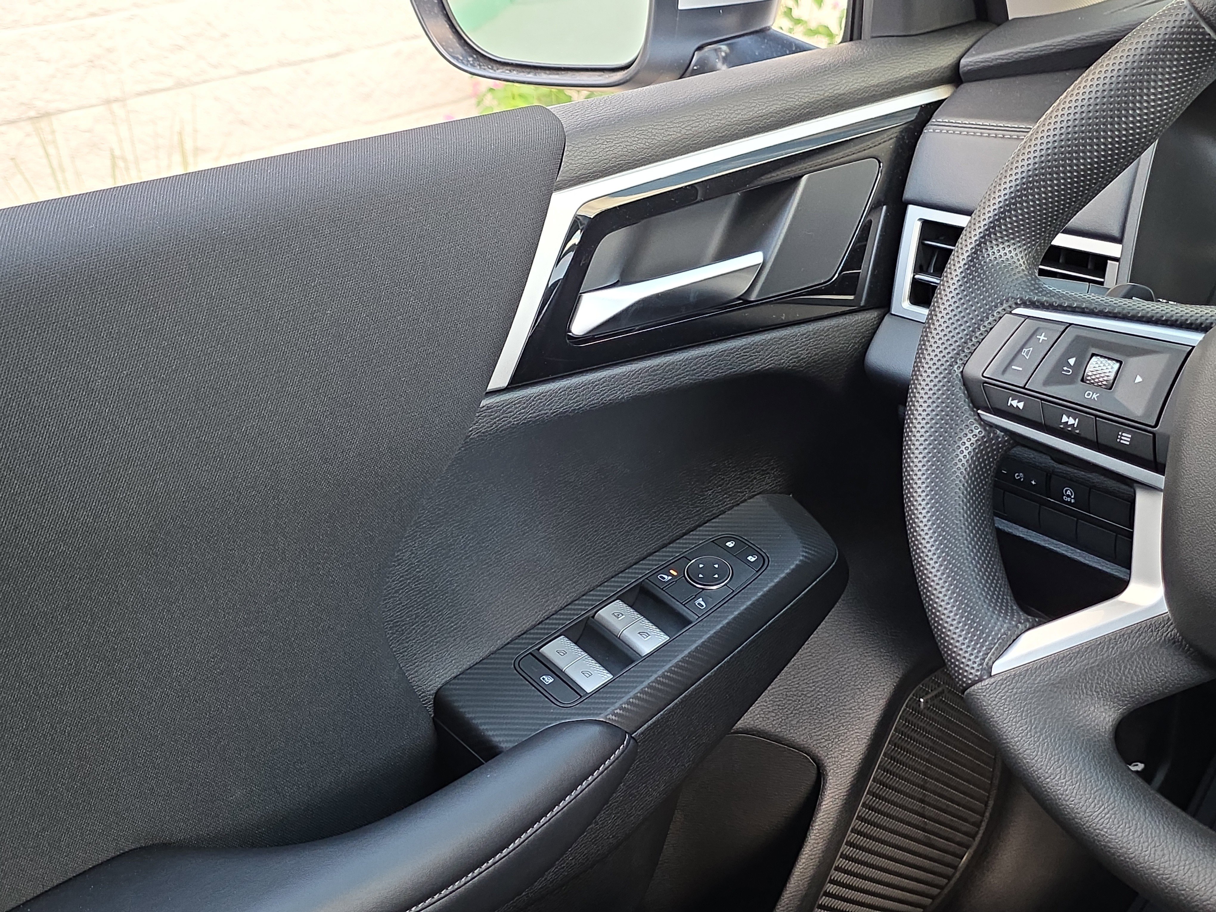 New 2026 Mitsubishi Outlander ES FWD image 24