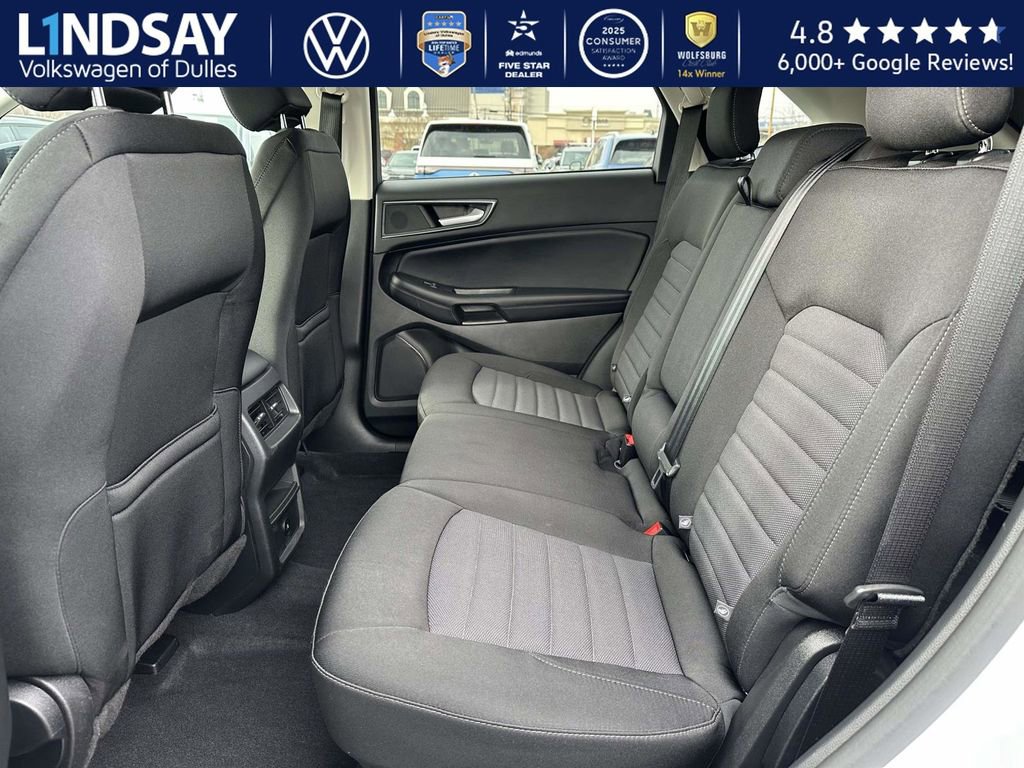 Used 2024 Ford Edge SE w/ Black Appearance Package image 13
