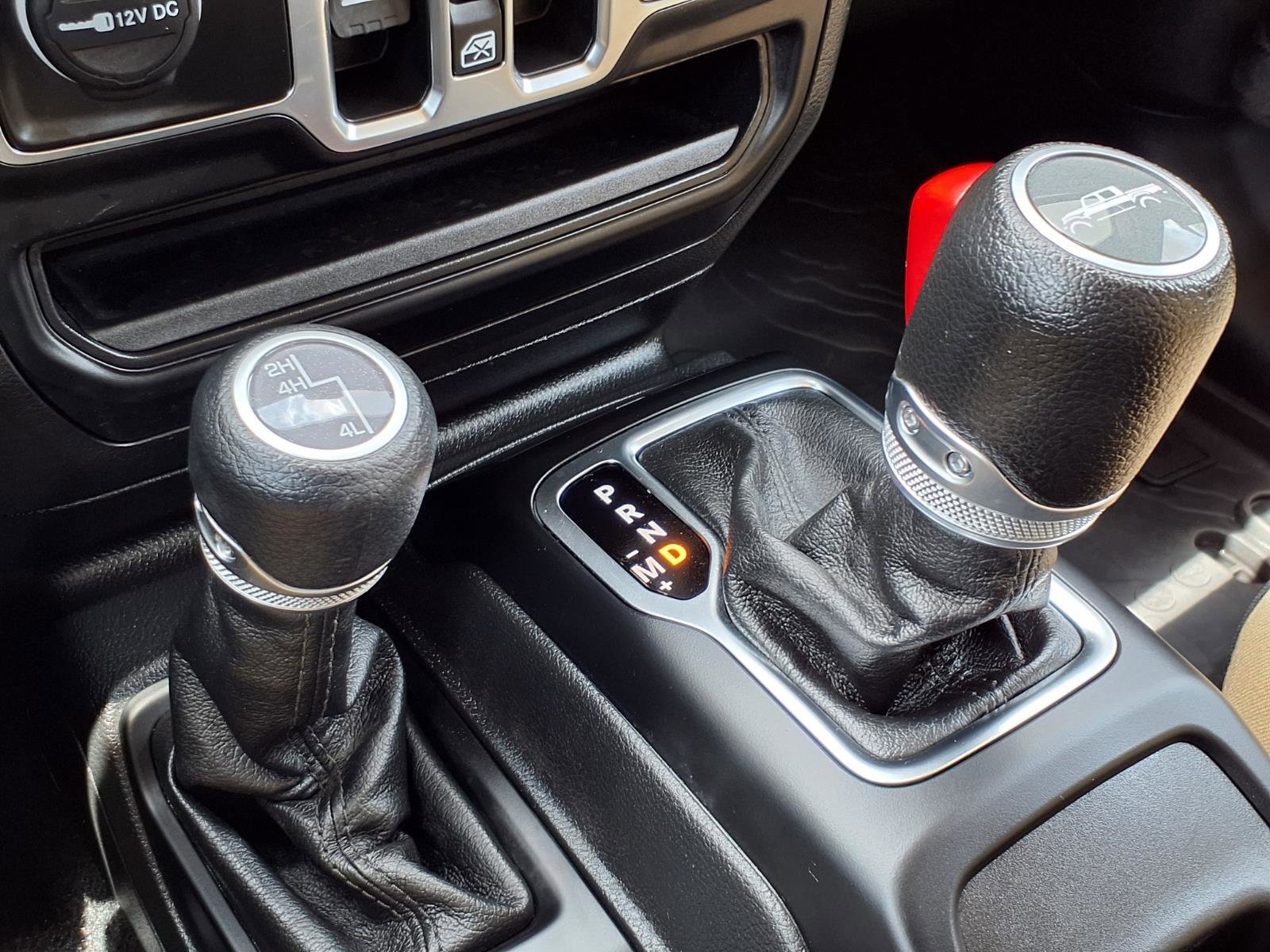 Used 2023 Jeep Gladiator Sport AWD/4WD image 14