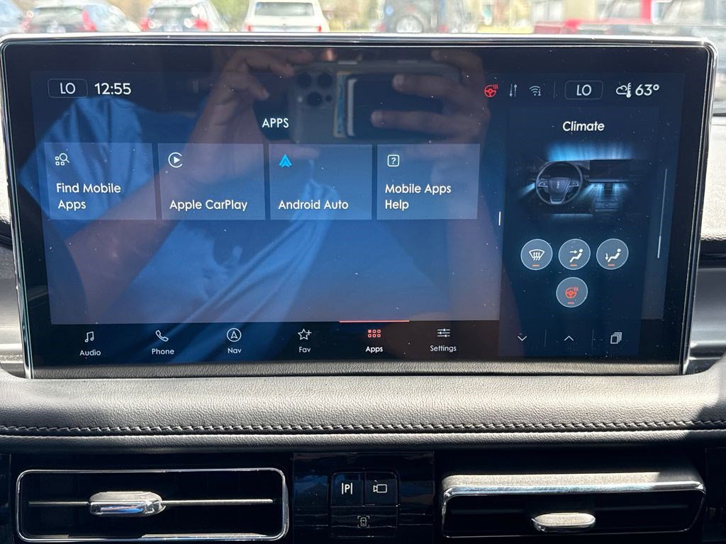 Used 2023 Lincoln Nautilus Reserve w/ Luxury Package image 30