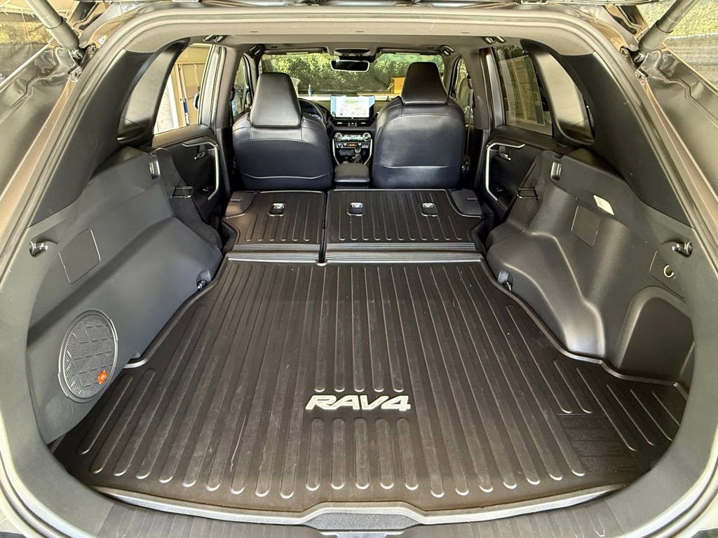 Used 2025 Toyota RAV4 XSE w/ Weather Package AWD/4WD image 13