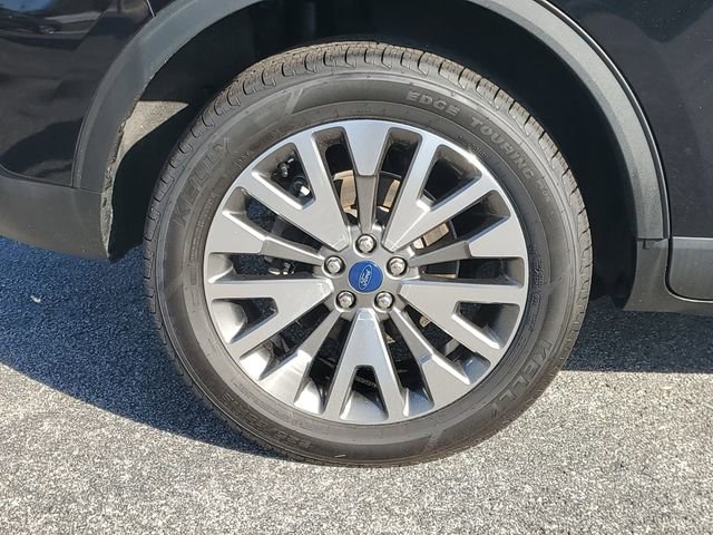Certified 2022 Ford Escape Titanium w/ Class II Trailer Tow Package image 5