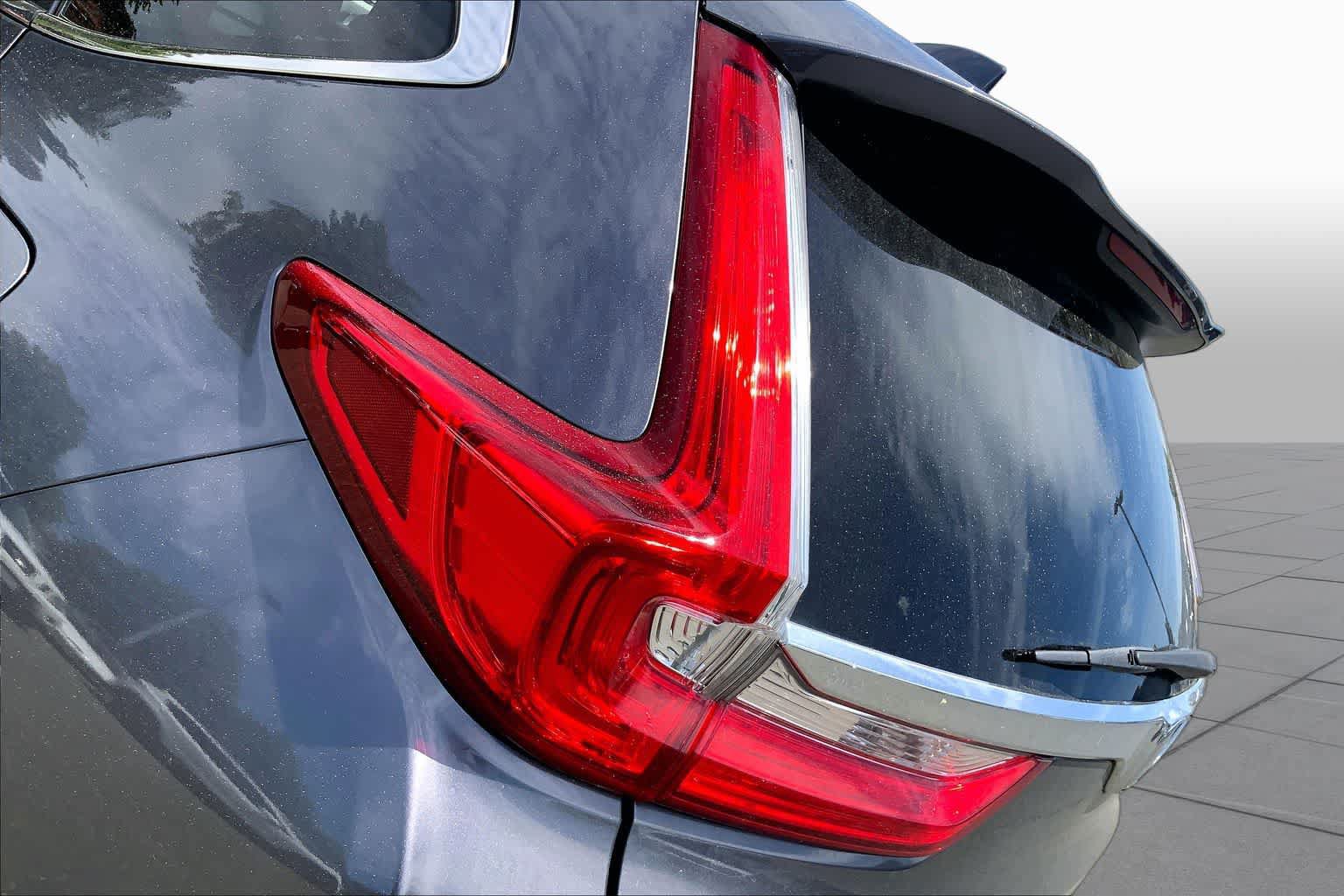 Used 2018 Honda CR-V Touring image 29