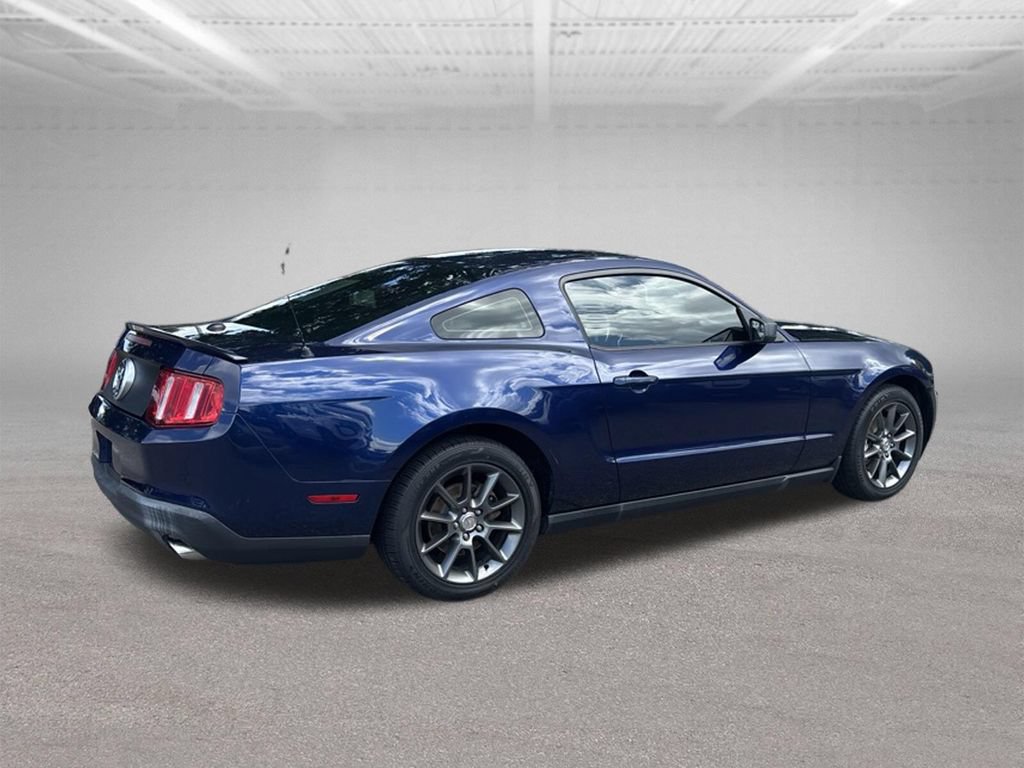 Used 2011 Ford Mustang Premium w/ 203A Rapid Spec Order Code RWD image 7