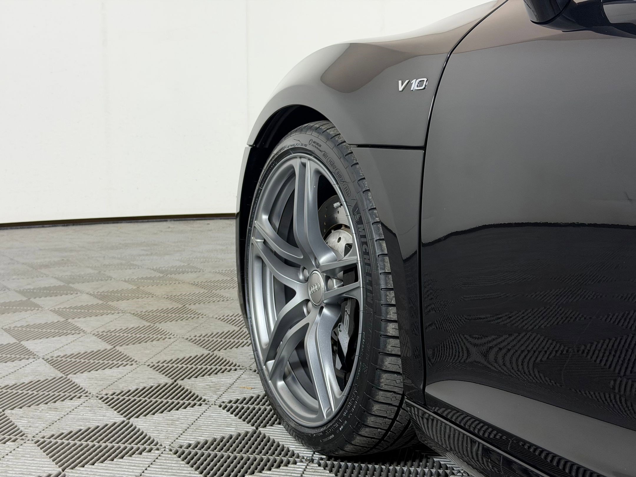 Used 2012 Audi R8 V10 AWD/4WD image 45