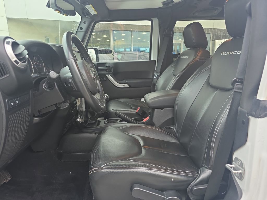 Used 2014 Jeep Wrangler Rubicon w/ Dual Top Group image 18