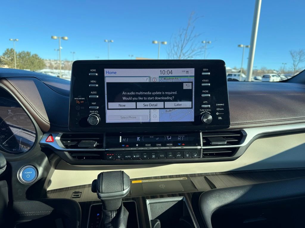 Used 2022 Toyota Sienna Platinum image 17