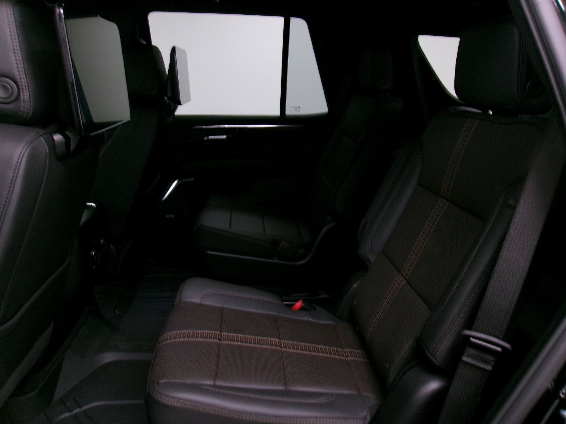 New 2026 Chevrolet Tahoe High Country AWD/4WD image 10