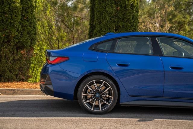 Used 2023 BMW i4 eDrive40 w/ M Sport Package image 13