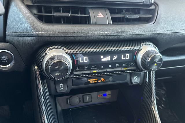 Used 2021 Toyota RAV4 XLE w/ Convenience Package AWD/4WD image 19