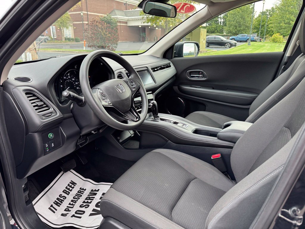 Used 2021 Honda HR-V EX image 11