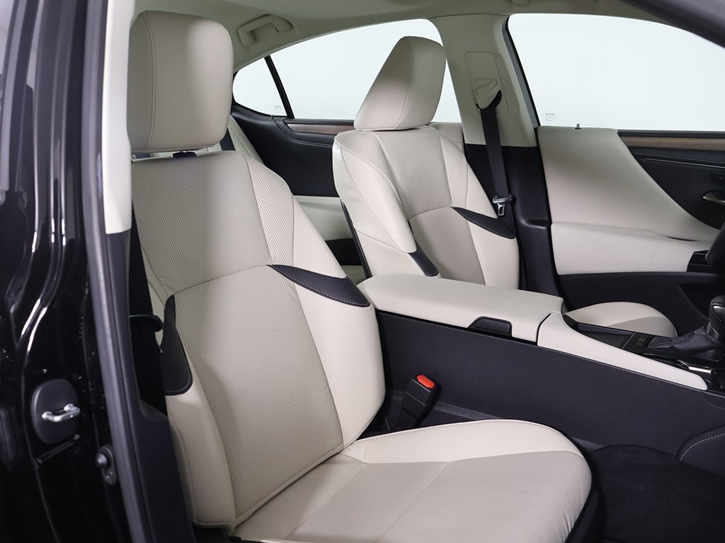 Used 2023 Lexus ES 250 w/ Premium Package image 27