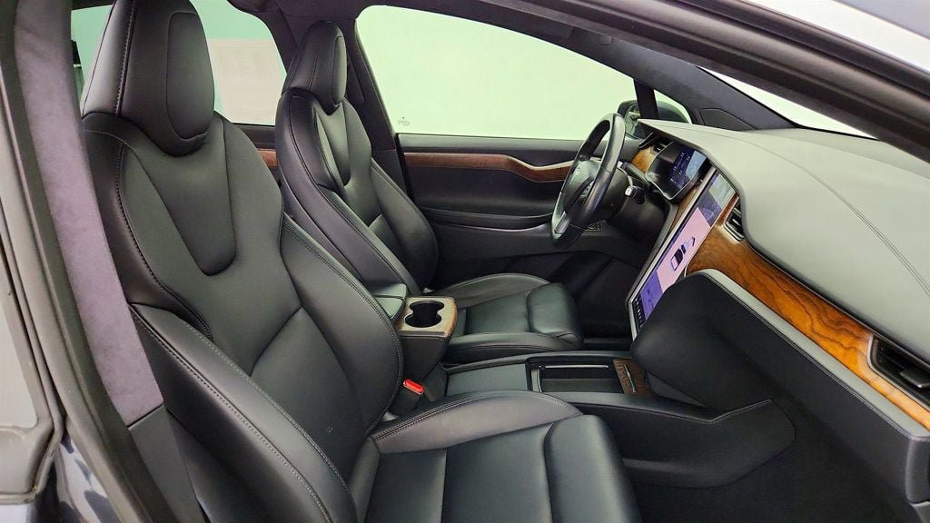 Used 2020 Tesla Model X Long Range AWD/4WD image 27