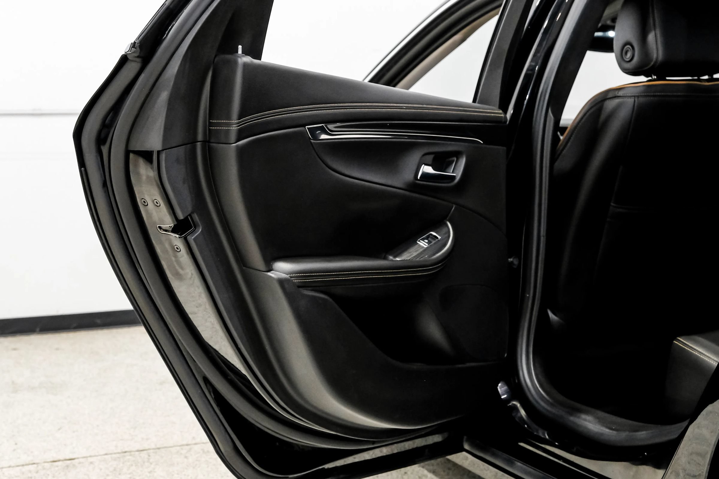 Used 2017 Chevrolet Impala Premier FWD image 52
