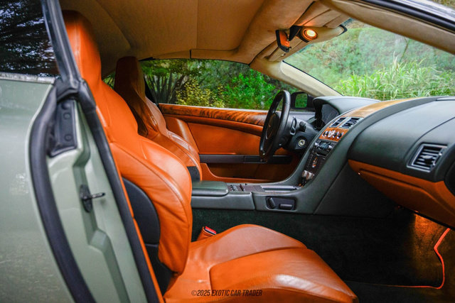 Used 2006 Aston Martin DB9 Volante RWD image 29