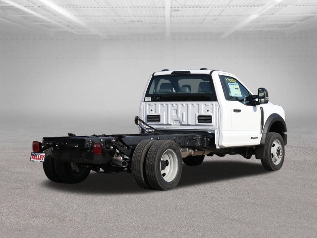 New 2025 Ford F550 4x4 Regular Cab Super Duty image 9