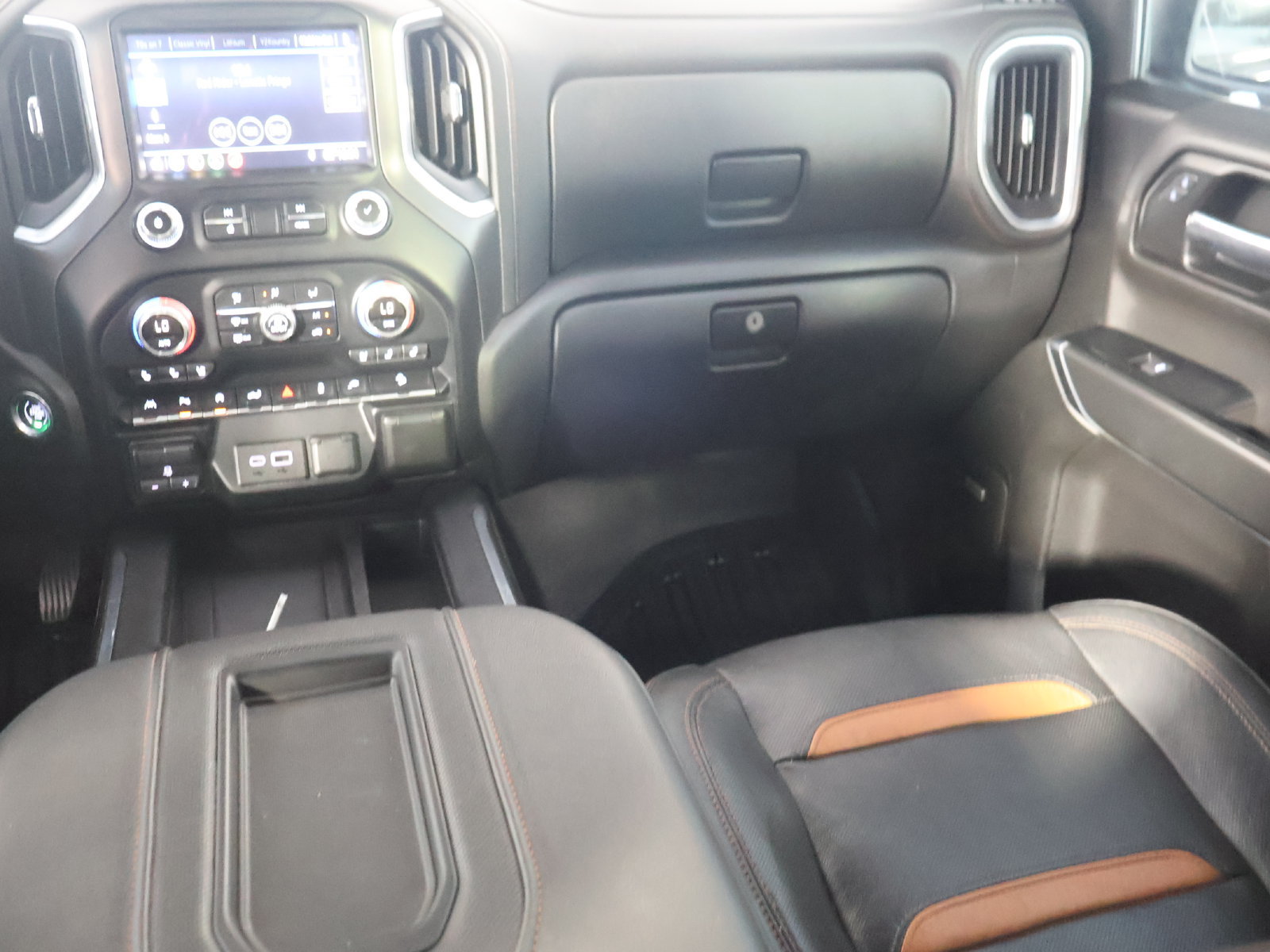 Used 2019 GMC Sierra 1500 AT4 w/ AT4 Premium Package AWD/4WD image 31