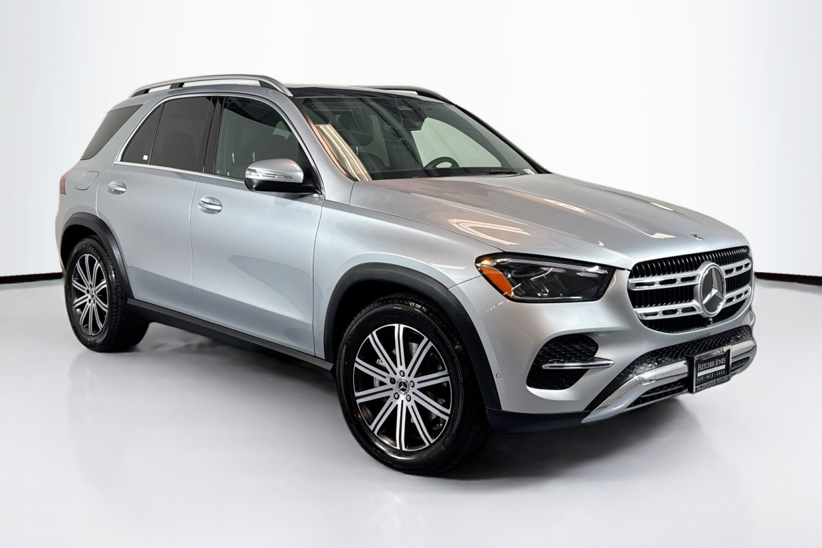 Certified 2025 Mercedes-Benz GLE 350 4MATIC w/ Winter Package image 3
