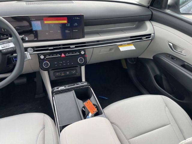 New 2026 Hyundai Tucson Blue SE w/ Tow & Go Package AWD/4WD image 13