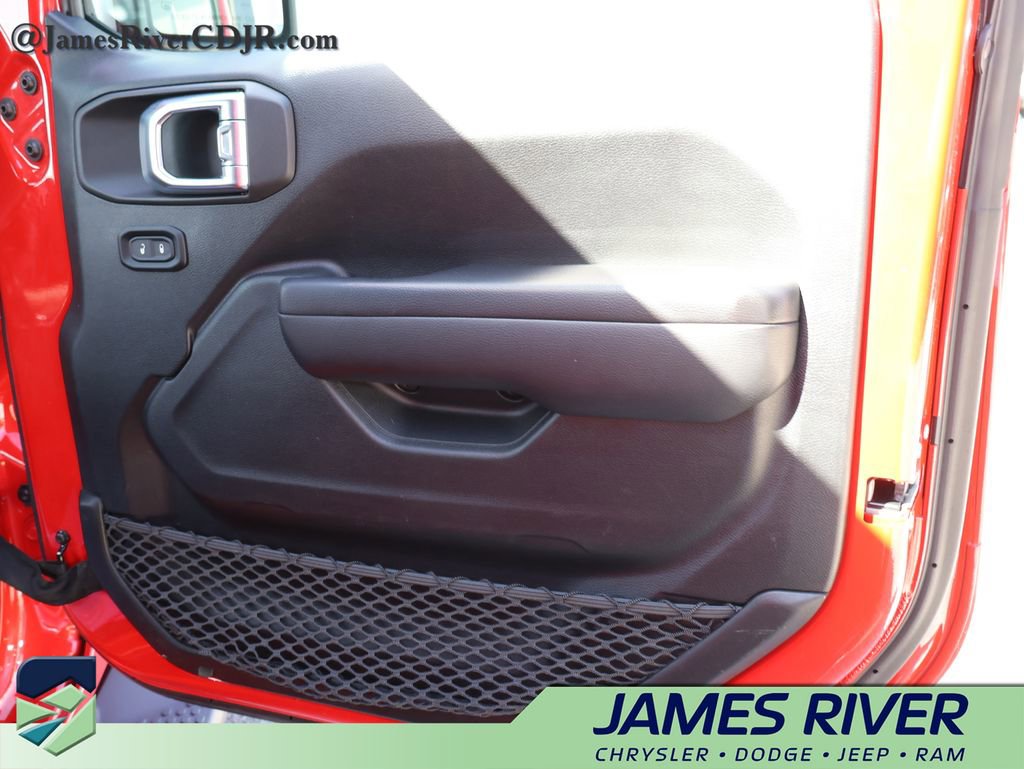 Used 2021 Jeep Wrangler Unlimited Sport w/ Sun And Sound Package AWD/4WD image 11