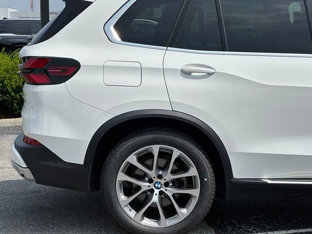 Used 2026 BMW X5 xDrive40i AWD/4WD image 9