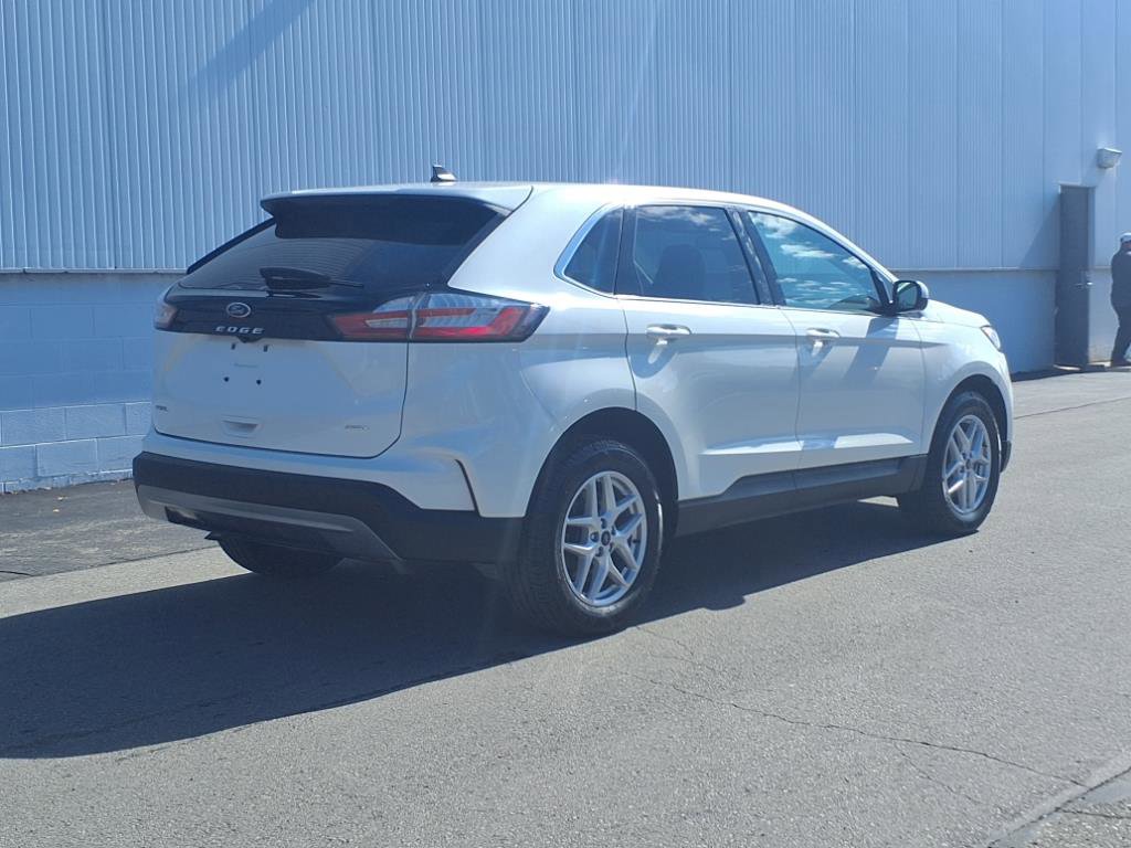 Certified 2022 Ford Edge SEL w/ Convenience Package image 6