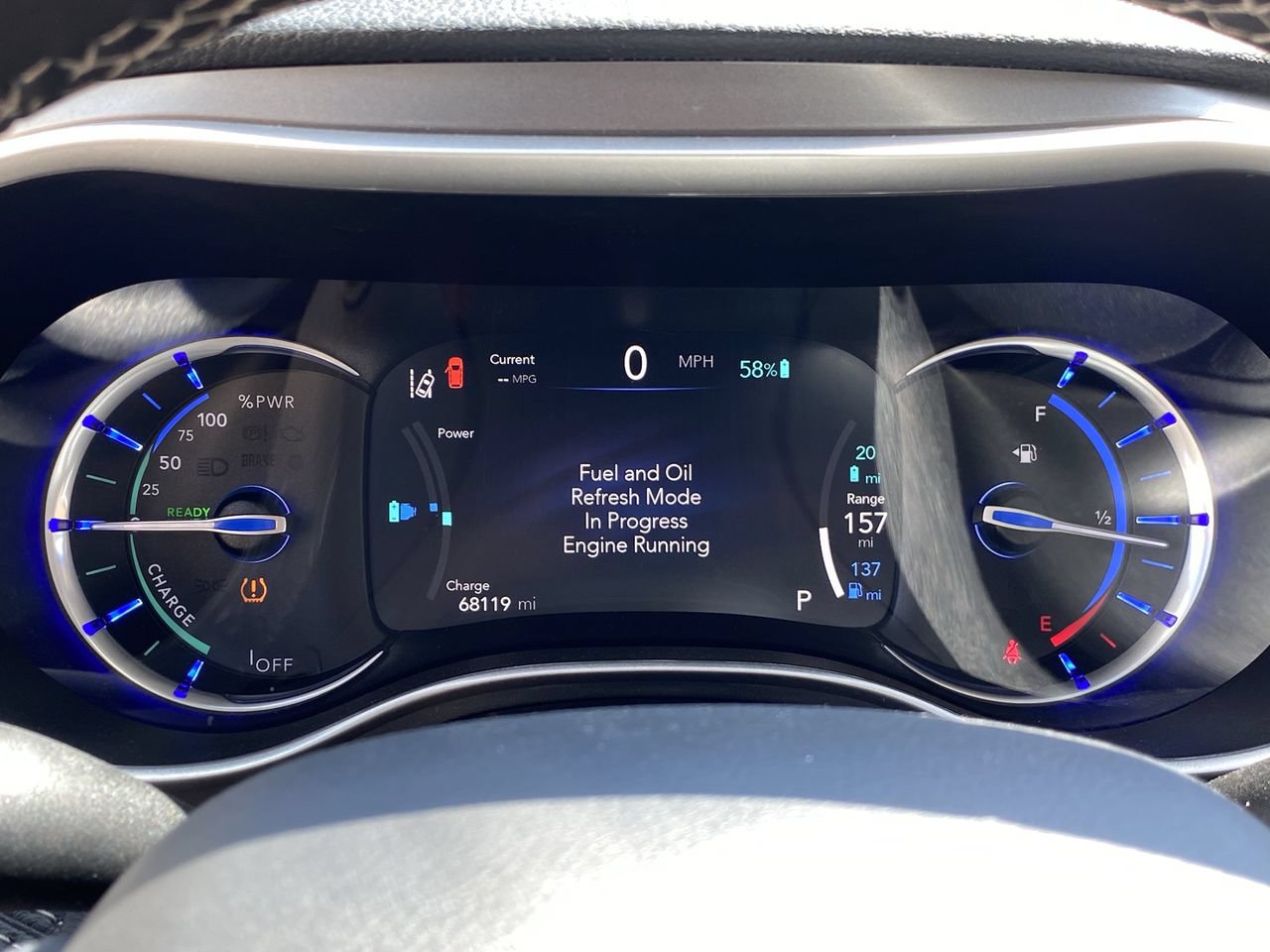 Used 2023 Chrysler Pacifica Touring-L FWD image 10