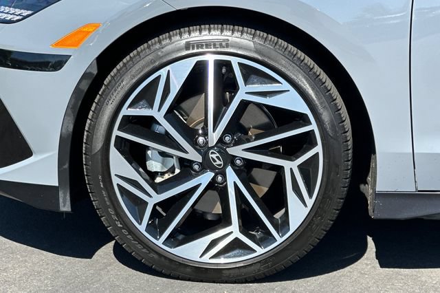Used 2024 Hyundai Ioniq 6 SEL RWD image 29