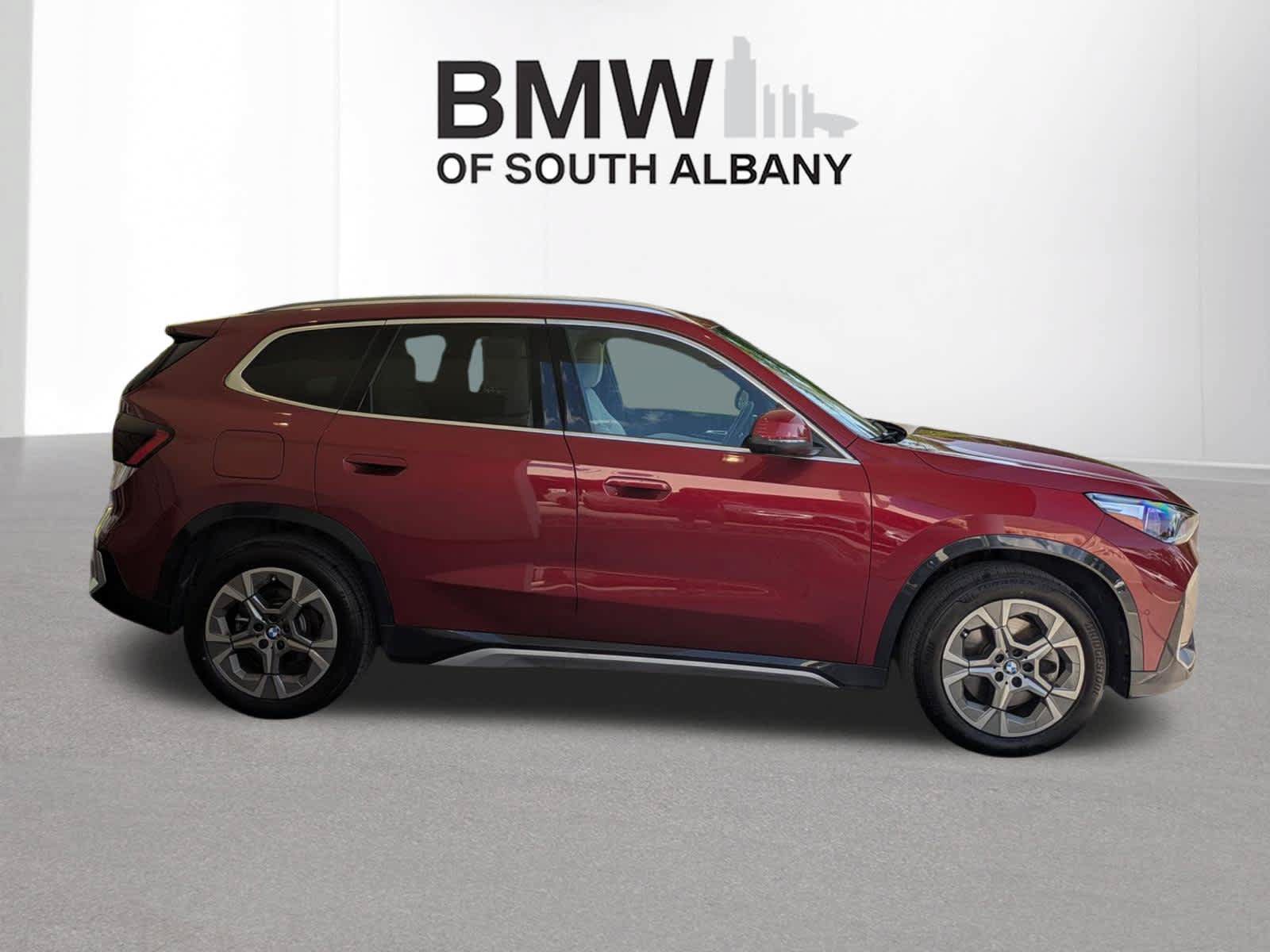 Used 2026 BMW X1 xDrive28i w/ Technology Package AWD/4WD image 2