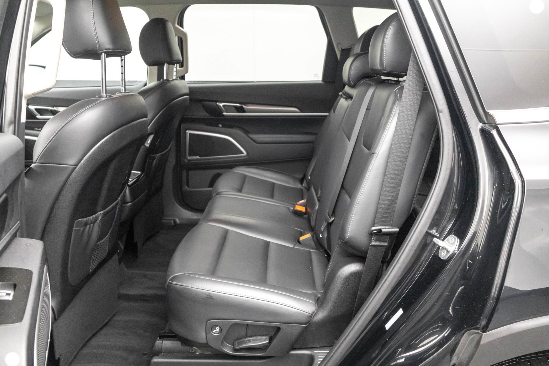 Used 2021 Kia Telluride LX image 30