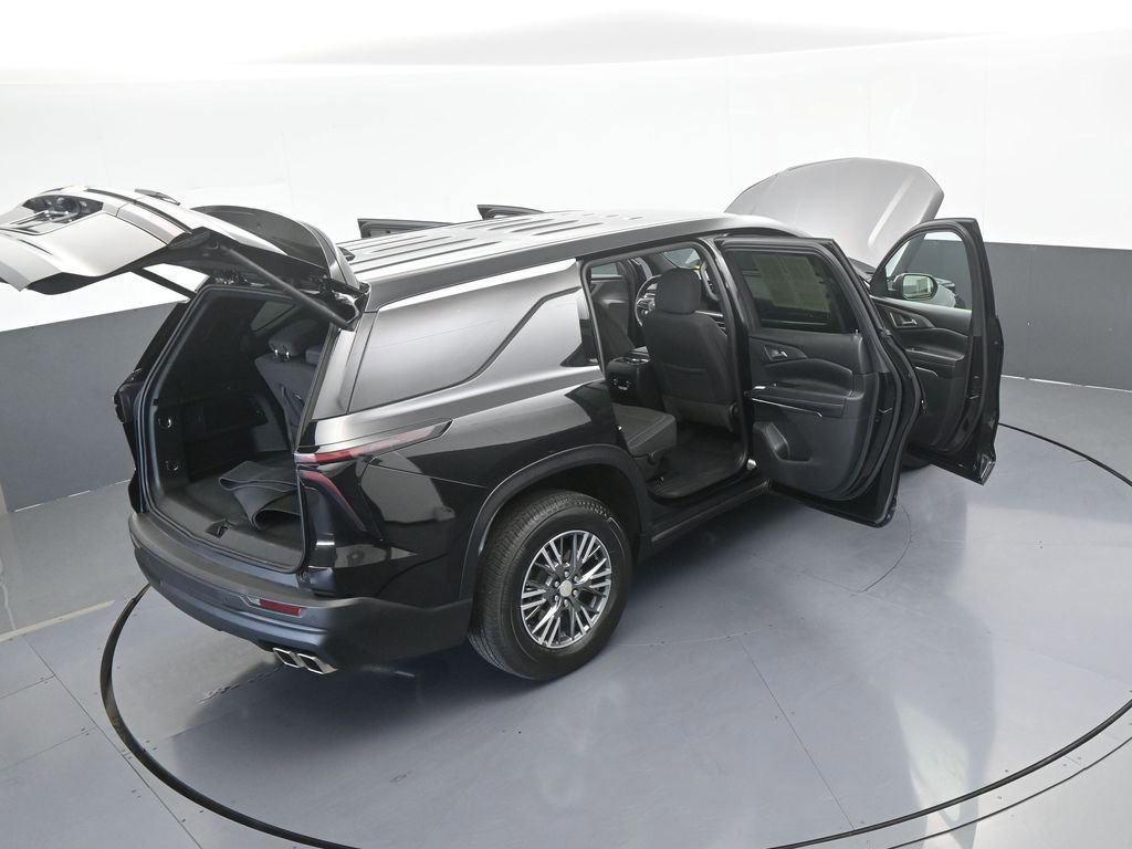 Used 2024 Chevrolet Traverse LS image 76