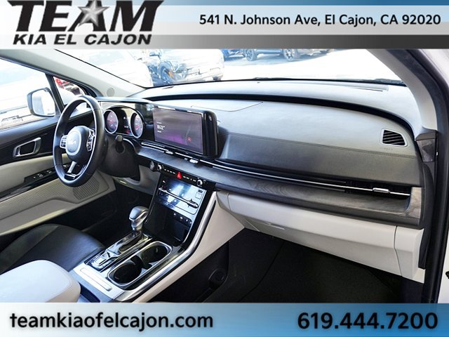Certified 2024 Kia Carnival EX FWD image 11