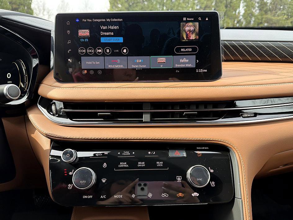 New 2026 INFINITI QX60 Autograph image 17