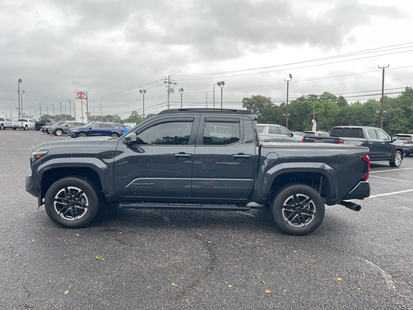 Used 2024 Toyota Tacoma TRD Sport w/ TRD Sport Upgrade Package AWD/4WD image 13