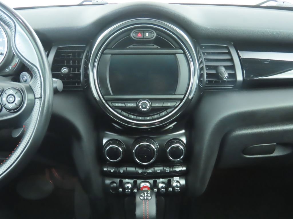 Used 2019 MINI Cooper S w/ Signature Upholstery Package image 14